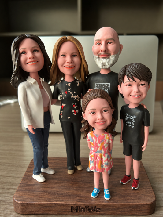 Custom Figurine — Four People